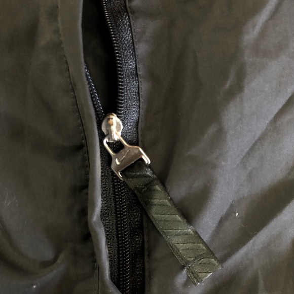 Nike men’s running lightweight jacket L - Picture 11 of 11
